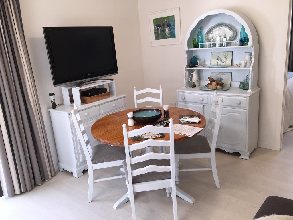 Castlewood Cottage Company Bay Екстериор снимка