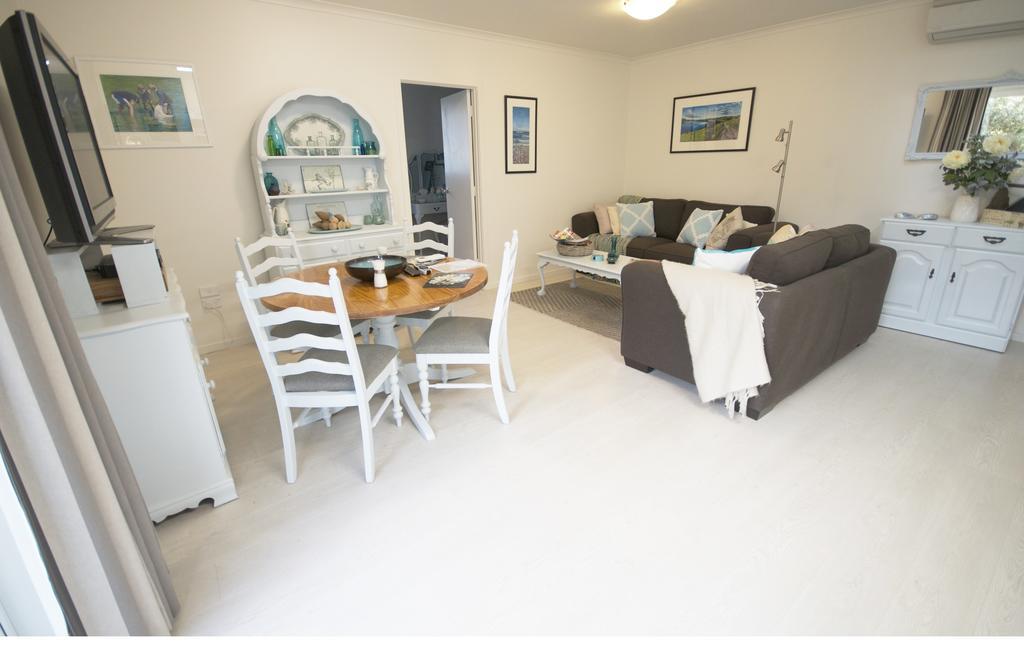 Castlewood Cottage Company Bay Екстериор снимка